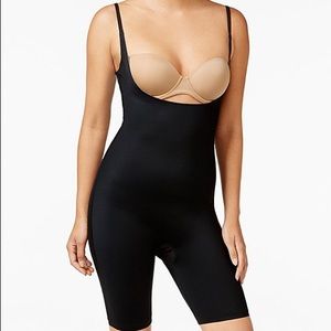 SPANX Open Bust Mid Thigh Bodysuit